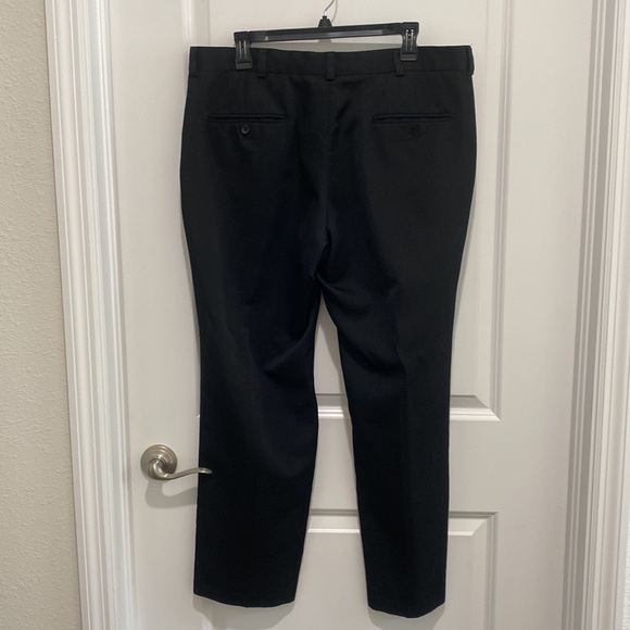 Keneth Cole dress pants 36x30. - Picture 2 of 4